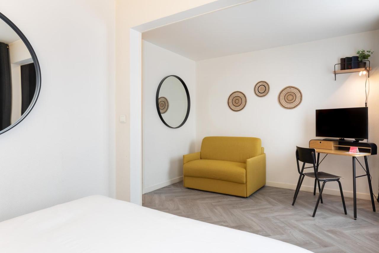 Hotel Chromatics & Restaurant Hill Club By Happyculture Lyon Bagian luar foto