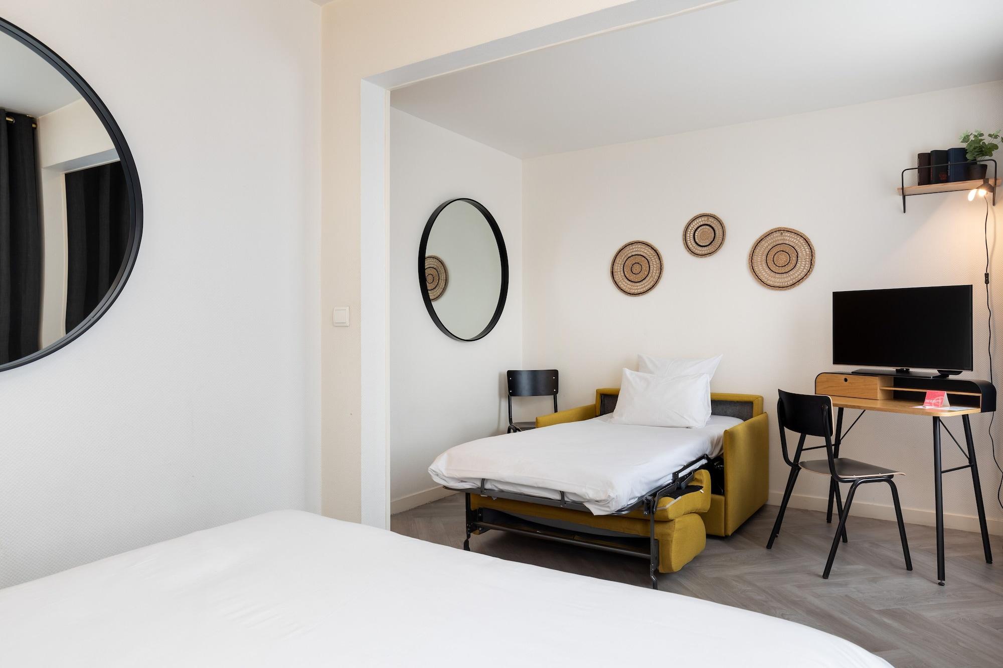 Hotel Chromatics & Restaurant Hill Club By Happyculture Lyon Bagian luar foto